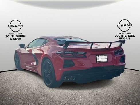 Used 2022 Chevrolet Corvette Stingray Premium Cpe w/ Z51 Performance Package RWD image 7