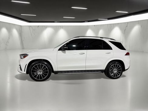 Used 2023 Mercedes-Benz GLE 450 4MATIC image 2