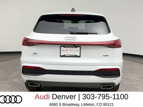 Used 2025 Audi Q5 Premium w/ 19" Wheel Package AWD/4WD image 3