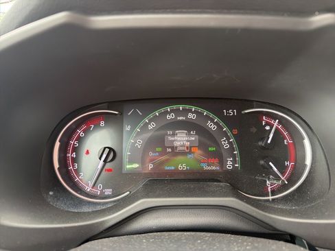 Used 2024 Toyota RAV4 Adventure AWD/4WD image 7