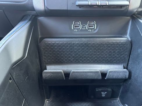 Used 2024 RAM 1500 Laramie image 32