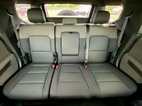 New 2025 GMC Hummer EV 3X w/ LPO, Illumination Package image 31