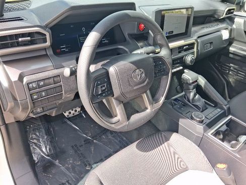 Used 2025 Toyota Tacoma TRD Sport RWD image 13