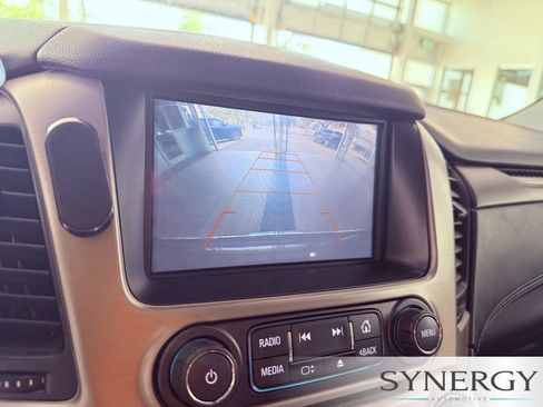 Used 2019 GMC Yukon Denali w/ Open Road Package RWD image 13