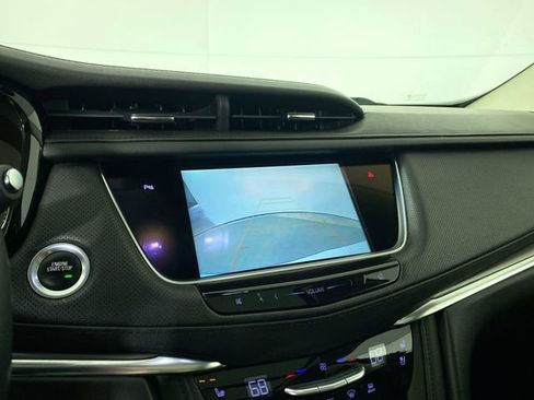 Used 2018 Cadillac XT5 Premium Luxury image 7