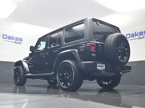 Used 2023 Jeep Wrangler Unlimited Sahara w/ Cold Weather Group AWD/4WD image 43