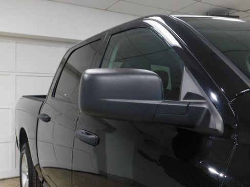 Used 2022 RAM 1500 Express w/ Wheel & Sound Group image 13