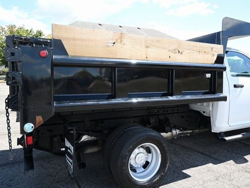 Used 2024 RAM 3500 Tradesman image 15