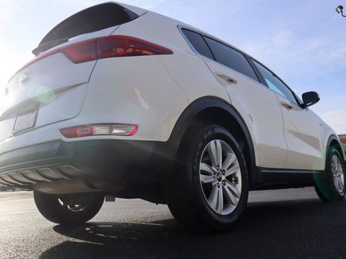 Used 2019 Kia Sportage LX image 18