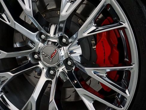 Used 2018 Chevrolet Corvette Z06 RWD image 70