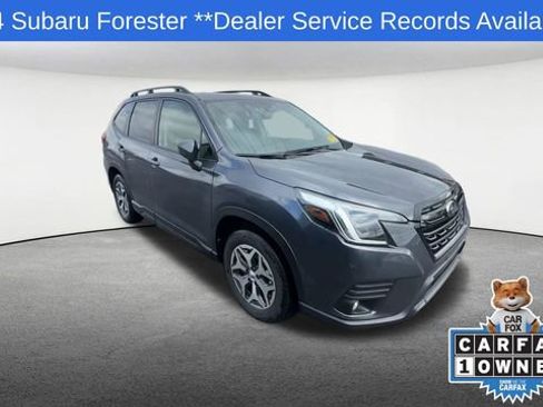 Used 2024 Subaru Forester Premium image 2