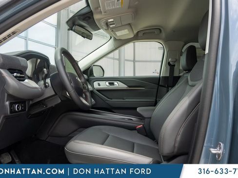 New 2026 Ford Explorer Active w/ Active Comfort Package AWD/4WD image 3