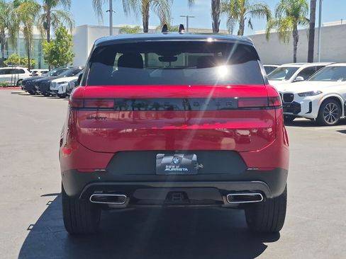 Used 2024 Land Rover Range Rover Sport SE AWD/4WD image 9