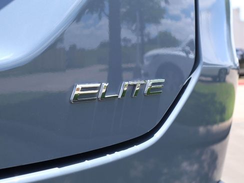 Used 2025 Honda Pilot Elite image 7