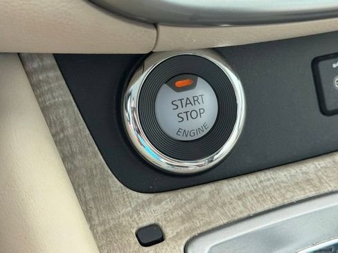 Used 2023 Nissan Murano SL w/ Cargo Package FWD image 15