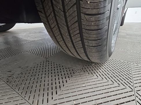 New 2026 Honda HR-V LX image 42