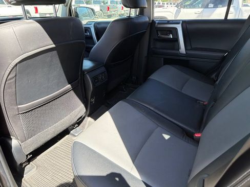 Used 2017 Toyota 4Runner SR5 Premium AWD/4WD image 6