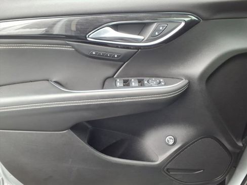 Used 2023 Buick Envision Essence image 22