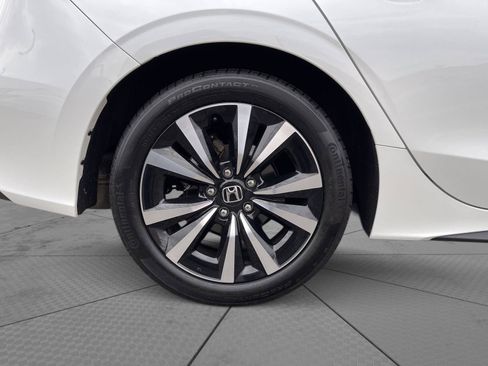 Used 2024 Honda Civic EX-L image 20