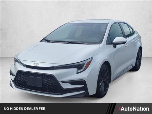 Certified 2024 Toyota Corolla SE FWD image 1