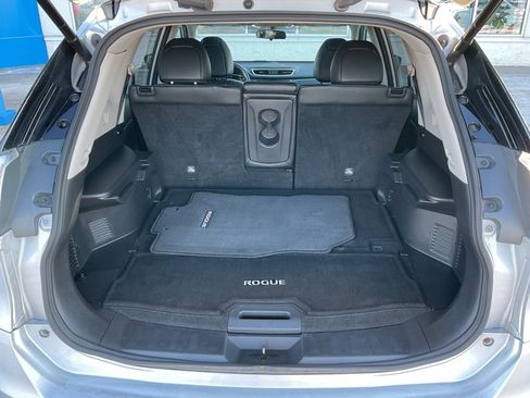 Used 2016 Nissan Rogue SL w/ SL Premium Package image 23
