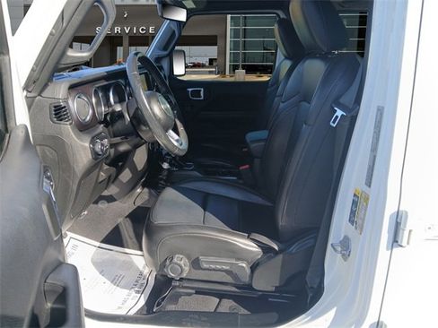 Used 2021 Jeep Wrangler Unlimited Sahara image 9