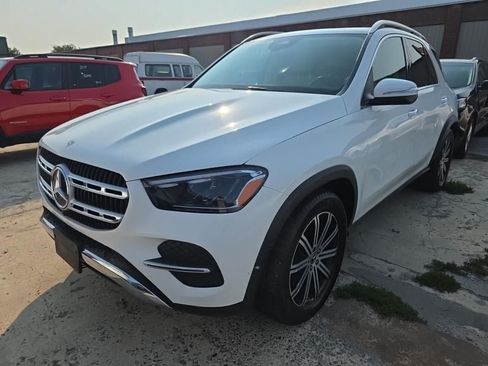 Used 2024 Mercedes-Benz GLE 450 4MATIC image 3