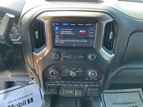 Used 2022 Chevrolet Silverado 1500 High Country w/ Technology Package image 21