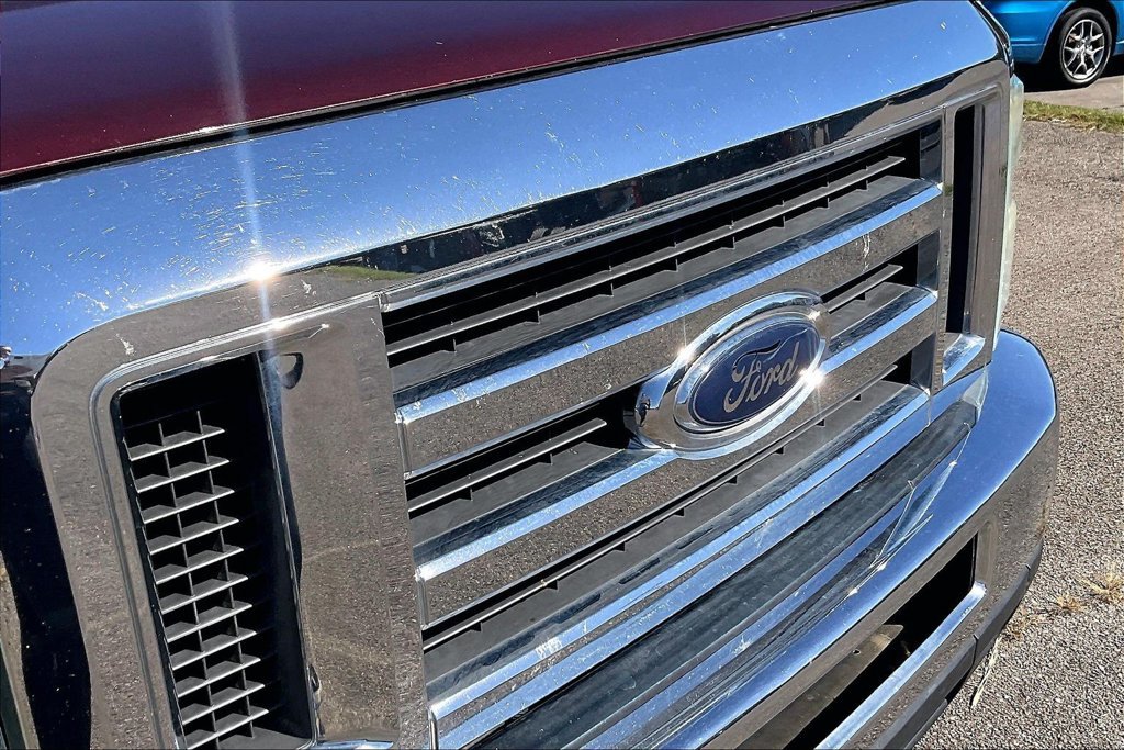 Used 2008 Ford E-350 and Econoline 350 XLT RWD image 27