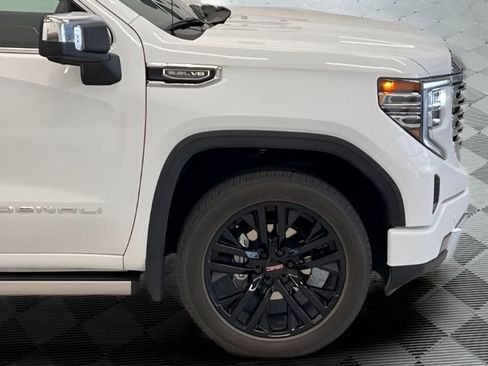 Used 2023 GMC Sierra 1500 Denali w/ Denali Reserve Package image 10