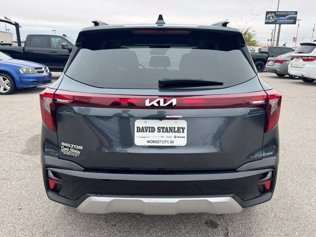 Used 2025 Kia Seltos S FWD image 5