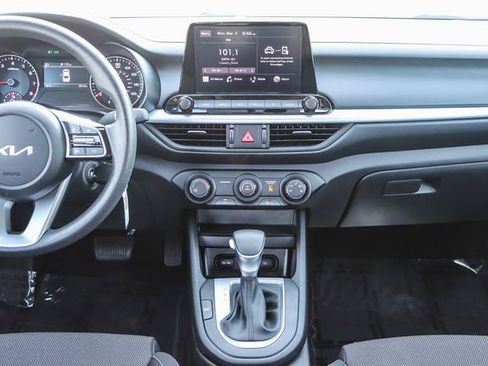 Used 2024 Kia Forte LXS image 15