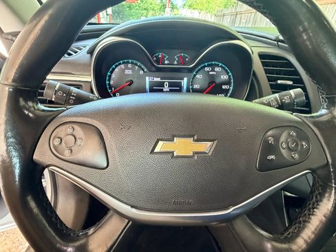Used 2019 Chevrolet Impala Premier FWD image 24