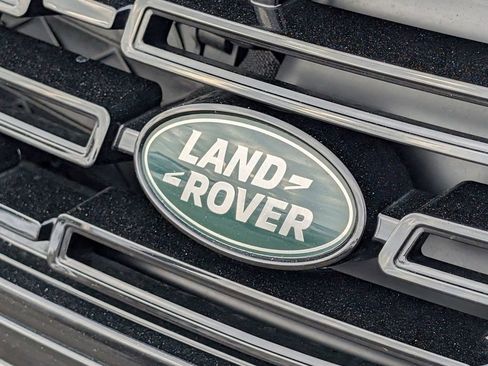 Used 2025 Land Rover Range Rover Velar S image 13