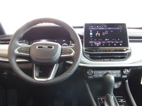 New 2026 Jeep Compass Limited AWD/4WD image 5