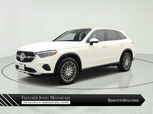 Certified 2026 Mercedes-Benz GLC 300 image 1