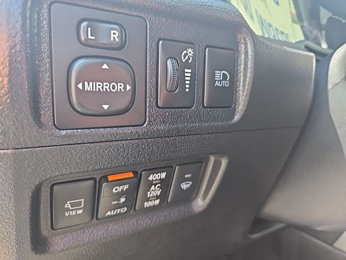 Used 2023 Toyota 4Runner Limited AWD/4WD image 14