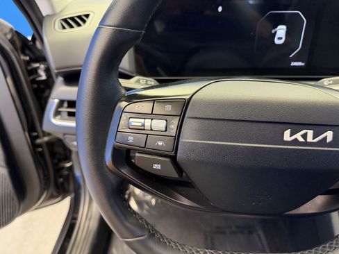 Used 2025 Kia K4 EX FWD image 14