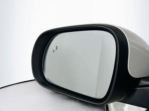 Used 2024 Kia Soul LX w/ Option Group 015 image 16