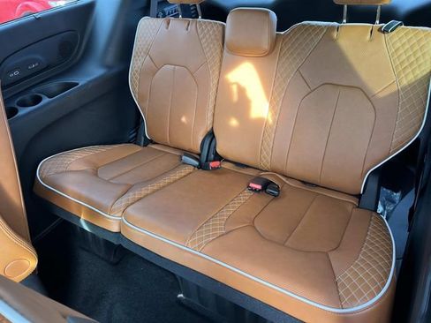 New 2026 Chrysler Pacifica Pinnacle image 20