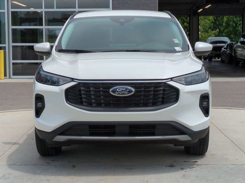 New 2025 Ford Escape SE FWD image 9