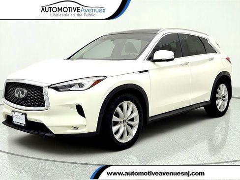 Used 2019 INFINITI QX50 Essential w/ Premium Heat Package AWD/4WD image 1