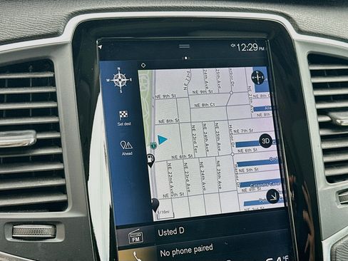 Used 2019 Volvo XC90 T5 Momentum w/ Protection Package Premier FWD image 12