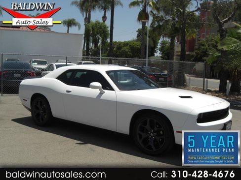 Used 2020 Dodge Challenger SXT w/ Blacktop Package RWD image 1