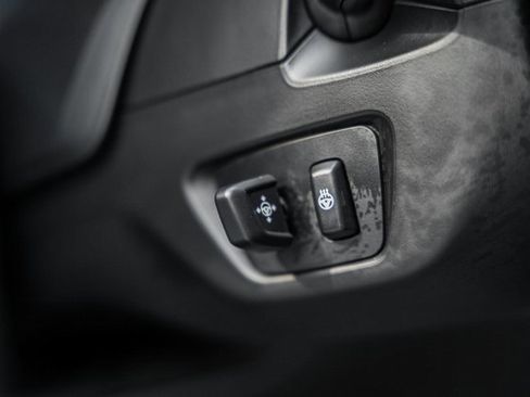 Used 2018 BMW 750i xDrive image 42