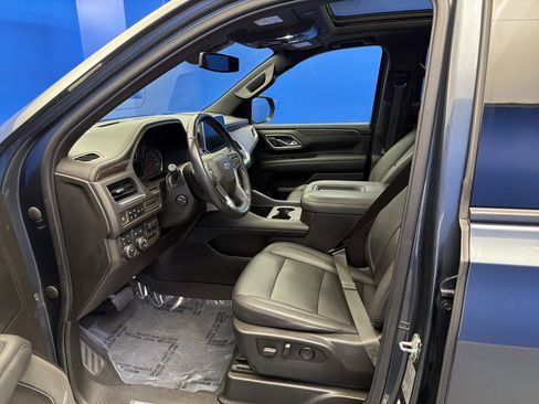 Used 2021 Chevrolet Tahoe Z71 w/ Luxury Package AWD/4WD image 13