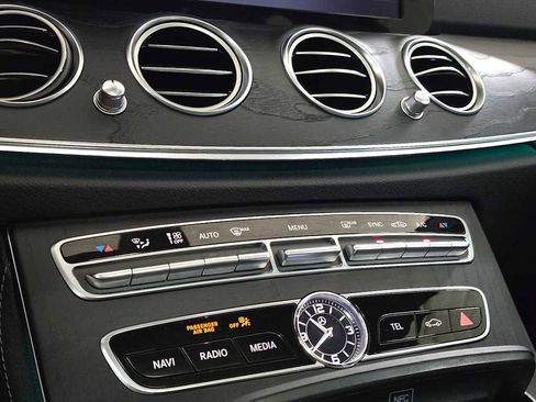 Used 2019 Mercedes-Benz E 450 E 450 image 32