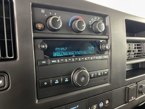 Used 2016 Chevrolet Express 3500 LT w/ LT Preferred Equipment Group image 15