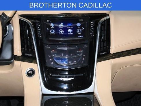 Used 2019 Cadillac Escalade Platinum image 23