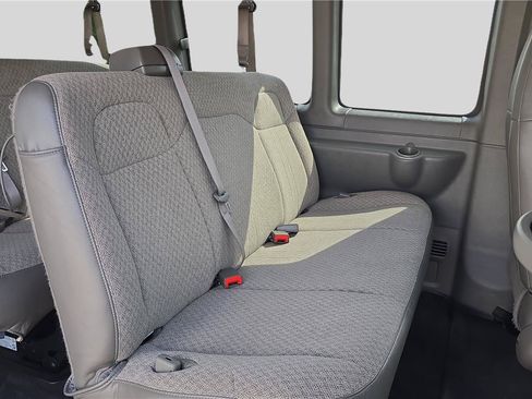 Used 2025 Chevrolet Express 3500 LT w/ LT Preferred Equipment Group RWD image 13